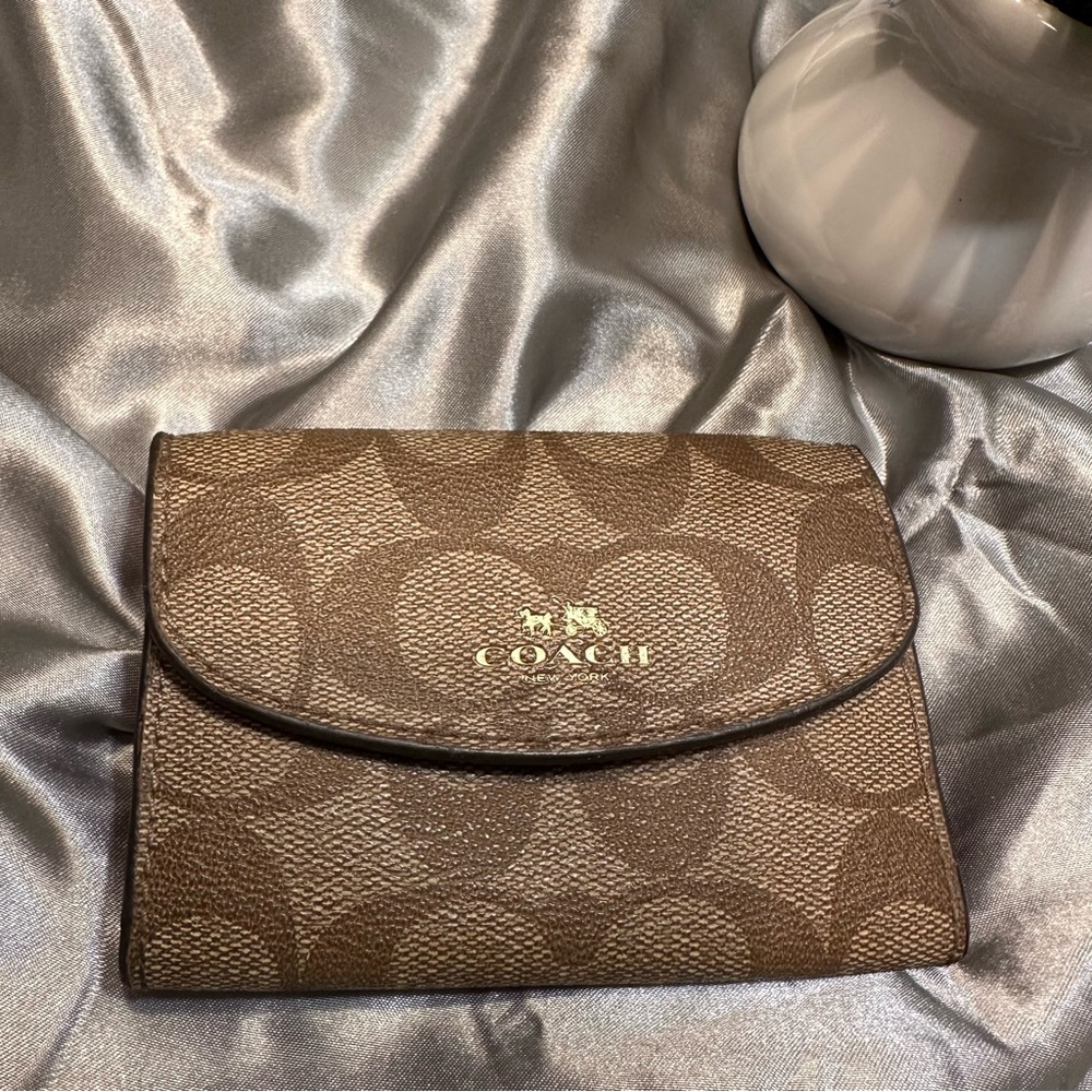 🌹Y2K Coach • Cool Looking Brown Signature Leather Key Holder & Wallet